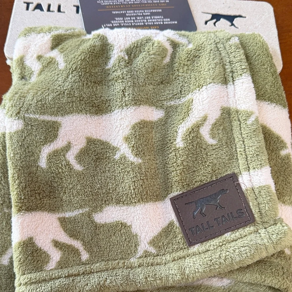 Tall Tails Plush Dog Blanket – Green & Cream Camouflage 20” x 30”